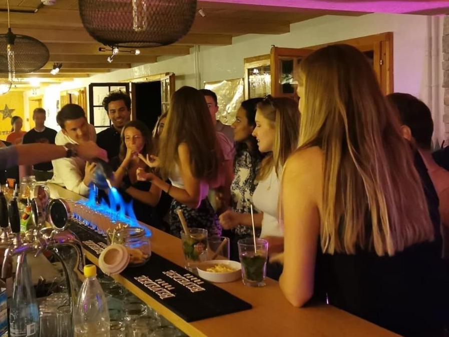 לה קרוסט Freeride Hostel מראה חיצוני תמונה